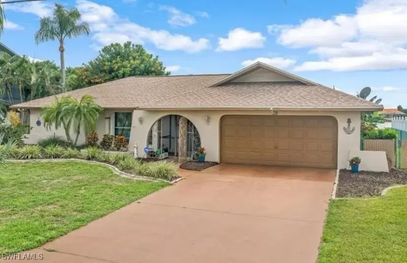Picture of 28 SE 12Th Ave, Cape Coral FL 33990