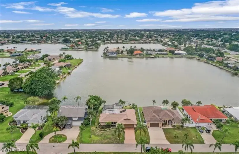 Picture of 28 SE 12Th Ave, Cape Coral FL 33990