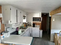 Picture of 16 Jade Dr 16J, Naples, FL 34114