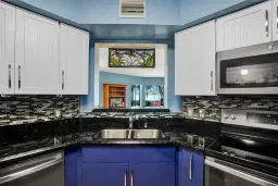 Picture of 2425 NW 33Rd St 1301, Oakland Park, FL 33309