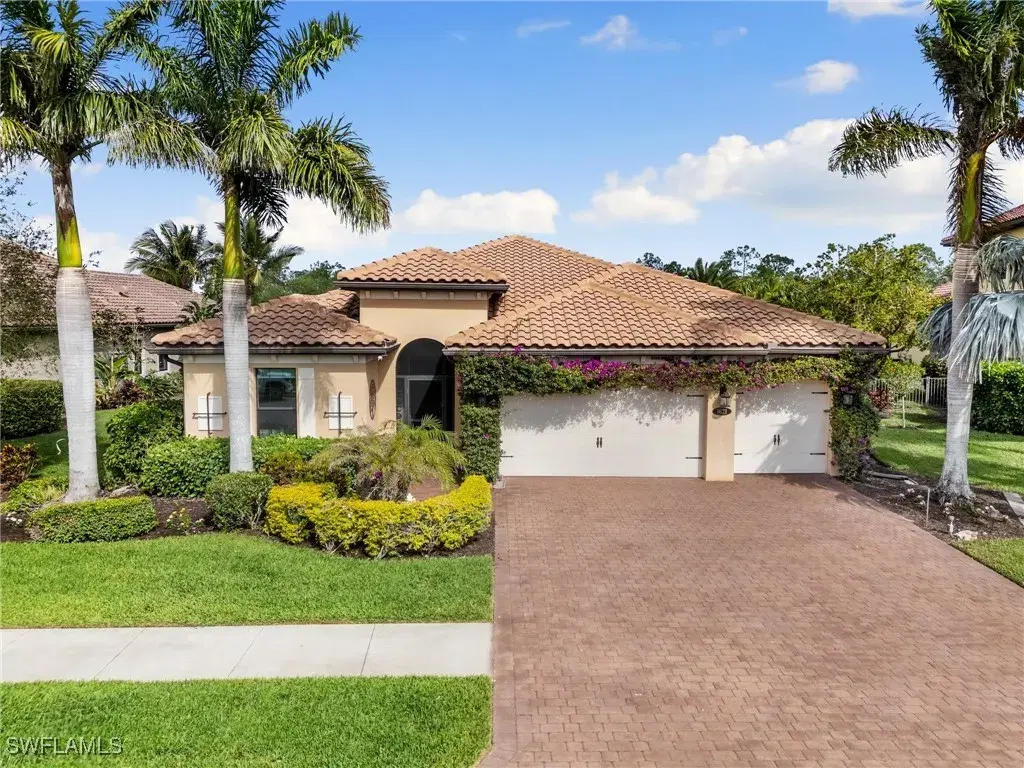 Picture of 1621 Songbird Ct, Naples, FL 34120