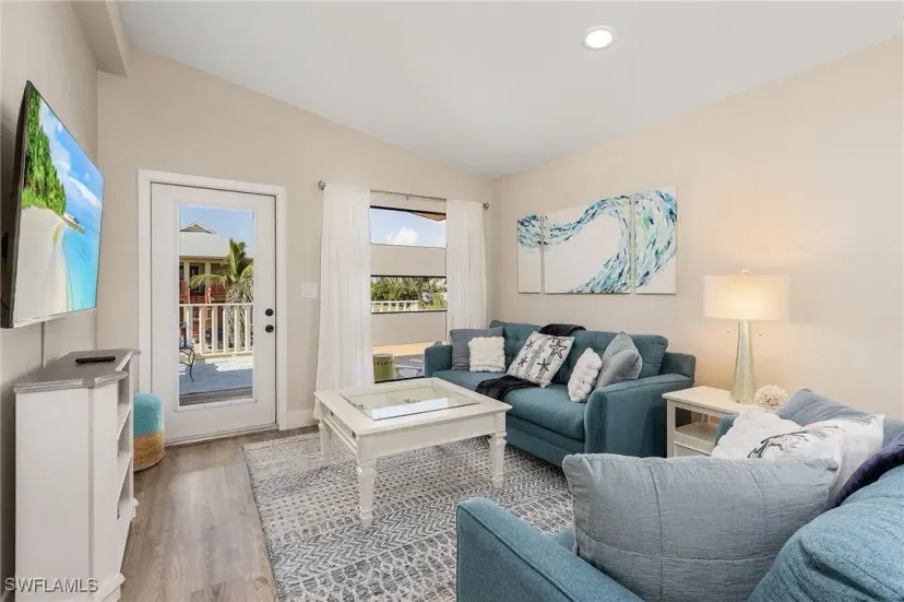 Picture of 3262 Andrews Ave, Naples FL 34112