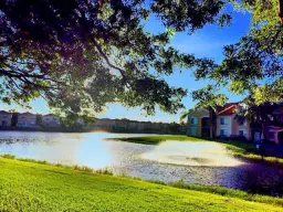 Picture of 4190 San Marino Boulevard 102, West Palm Beach, FL 33409
