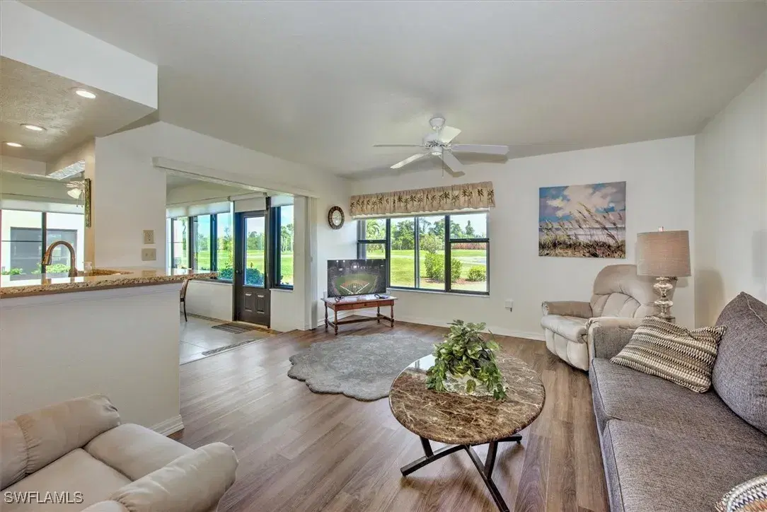 Picture of 5925 Trailwinds Dr 911, Fort Myers, FL 33907