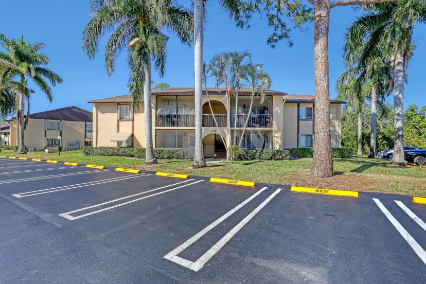 Picture of 436 Pine Glen Lane C-2, Greenacres FL 33463