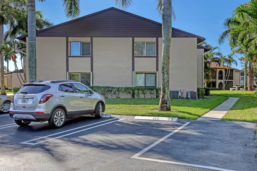 Picture of 436 Pine Glen Lane C-2, Greenacres FL 33463