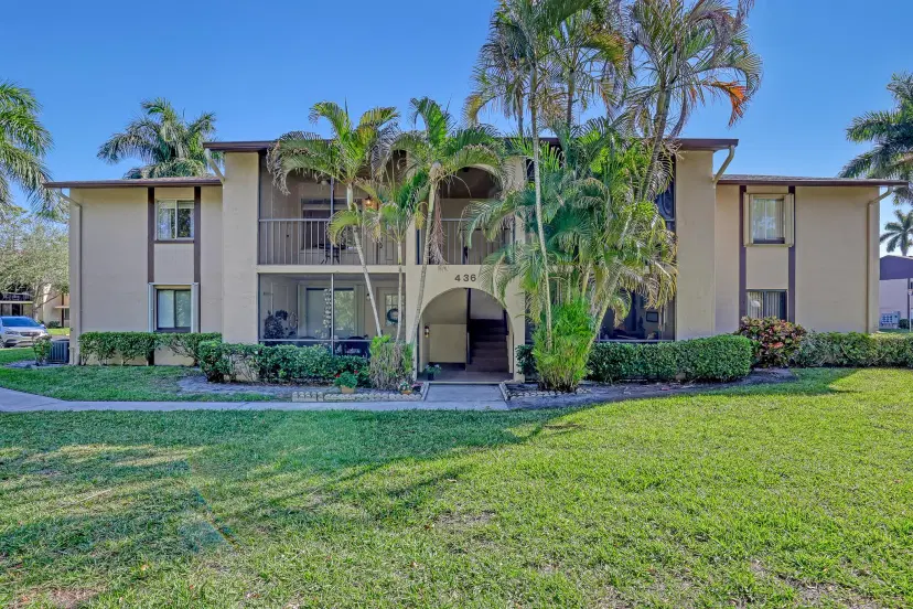 Picture of 436 Pine Glen Lane C-2, Greenacres FL 33463