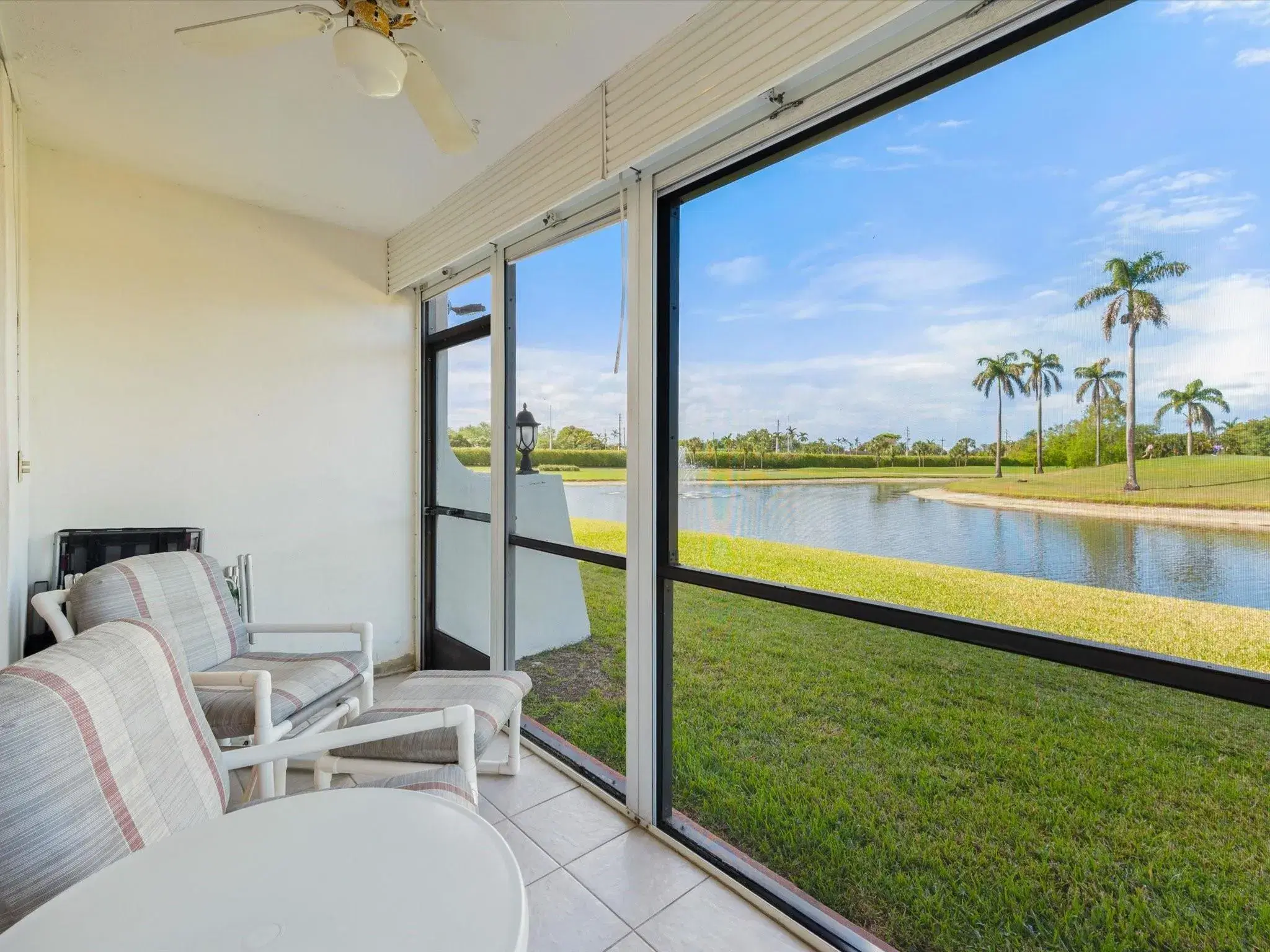 Picture of 9923 S Hollybrook Lake Dr 109, Pembroke Pines, FL 33025