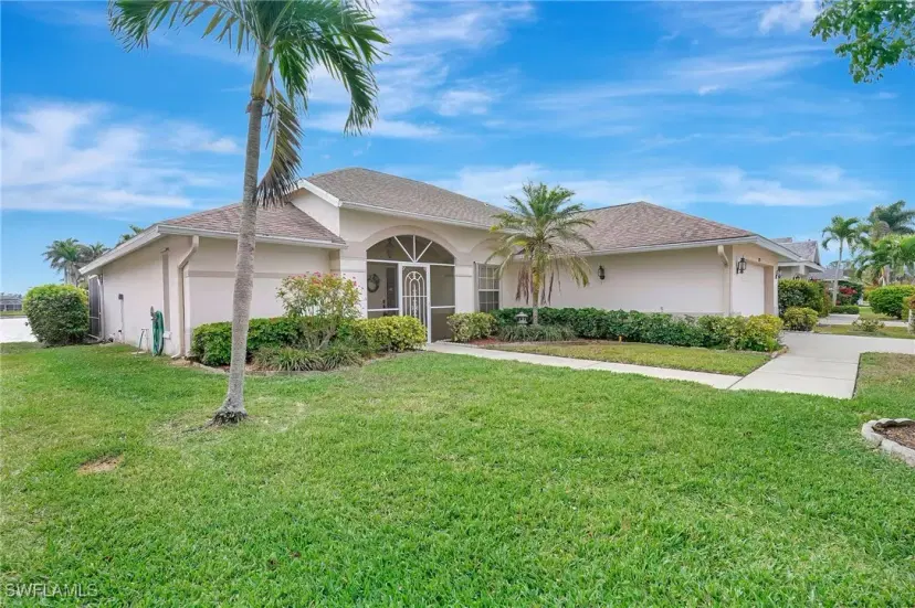 Picture of 3719 Kent Dr, Naples FL 34112
