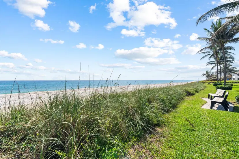 Picture of 1194 Hillsboro Mile 12, Hillsboro Beach FL 33062