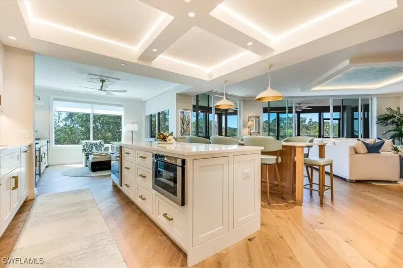Picture of 445 Cove Tower Dr 302, Naples FL 34110