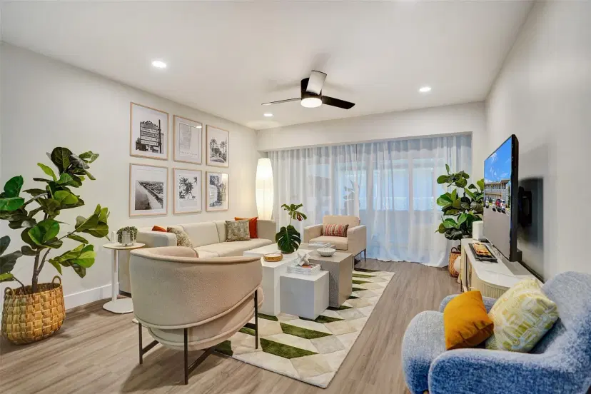 Picture of 1131 Violet Ter 102, Delray Beach FL 33445