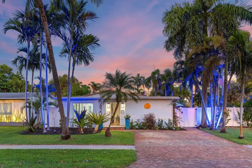 Picture of 3820 NE 16Th Ter, Oakland Park FL 33334