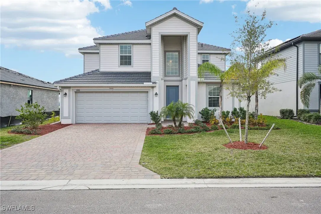 Picture of 3996 E Hampton Cir, Alva, FL 33920