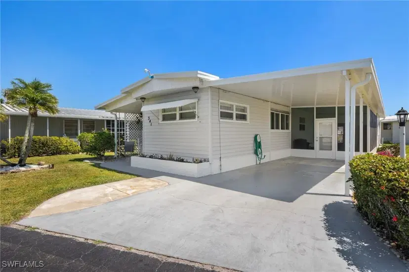 Picture of 341 Mattie Ave, Fort Myers FL 33908