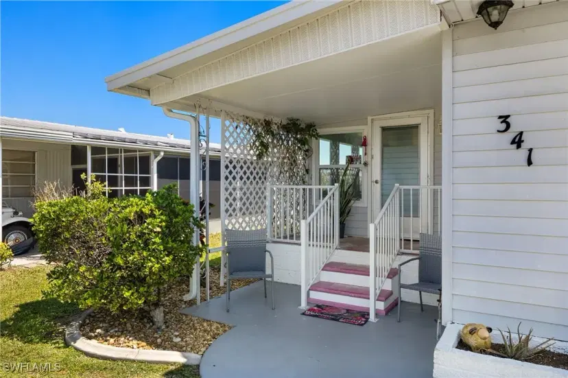 Picture of 341 Mattie Ave, Fort Myers FL 33908