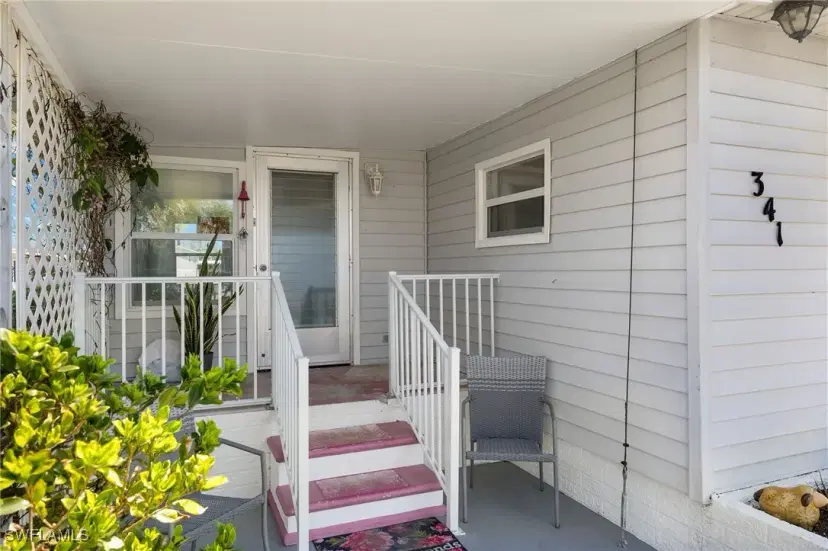 Picture of 341 Mattie Ave, Fort Myers FL 33908