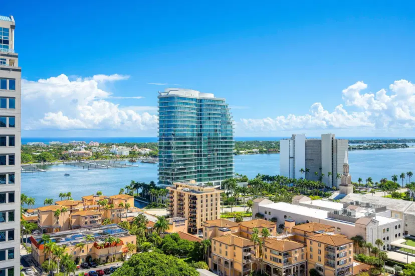 Picture of 801 S Olive Avenue 702, West Palm Beach FL 33401