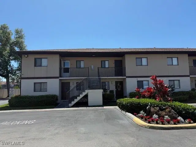 Picture of 4790 S Cleveland Ave 105, Fort Myers, FL 33907