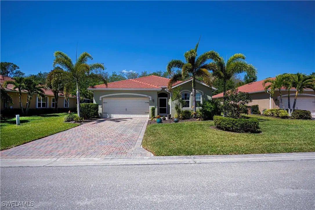 Picture of 3145 Apple Blossom Dr, Alva, FL 33920