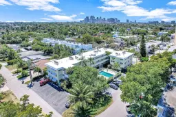 Picture of 1900 NE 8Th Ct 307, Fort Lauderdale, FL 33304