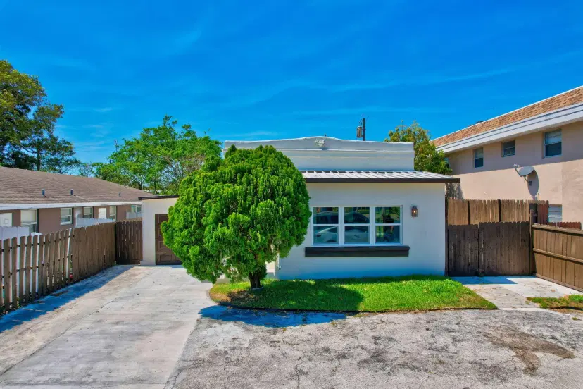 Picture of 1313 N Federal Highway, Lake Worth Beach FL 33460