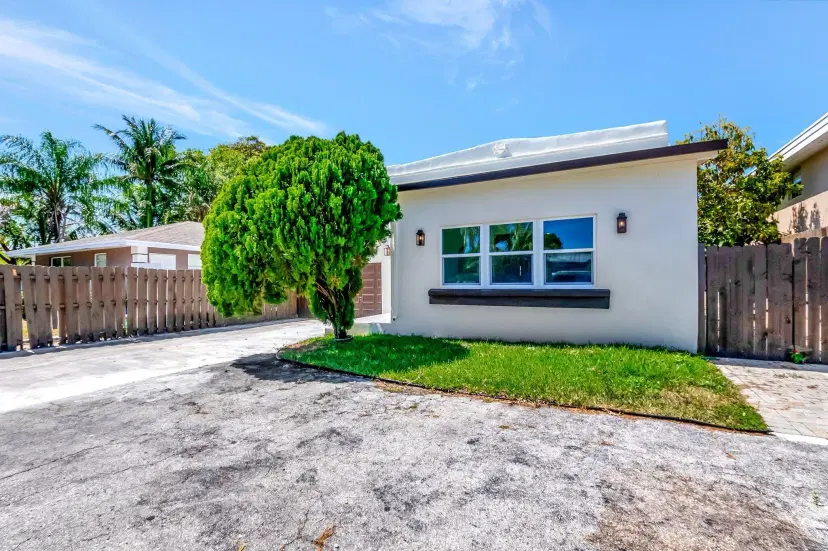 Picture of 1313 N Federal Highway, Lake Worth Beach FL 33460