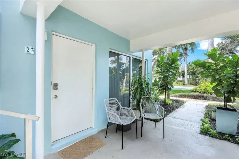 Picture of 744 Wedge Dr 23, Naples FL 34103