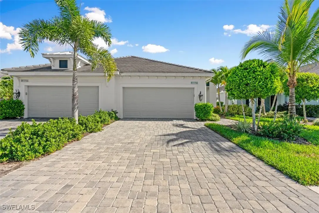 Picture of 11708 Solano Dr, Fort Myers, FL 33966