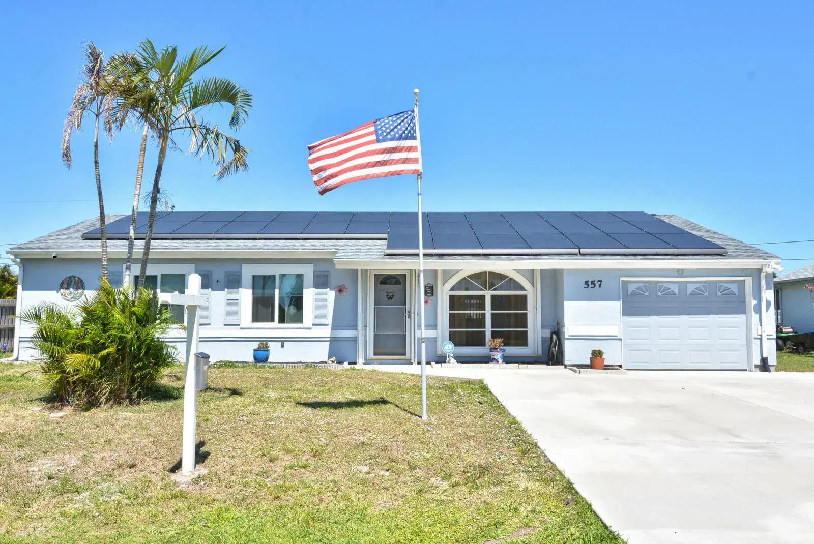 Picture of 557 SE Seahouse Drive, Port St Lucie, FL 34983