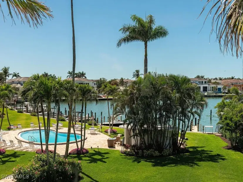 Picture of 400 Park Shore Dr 304, Naples FL 34103