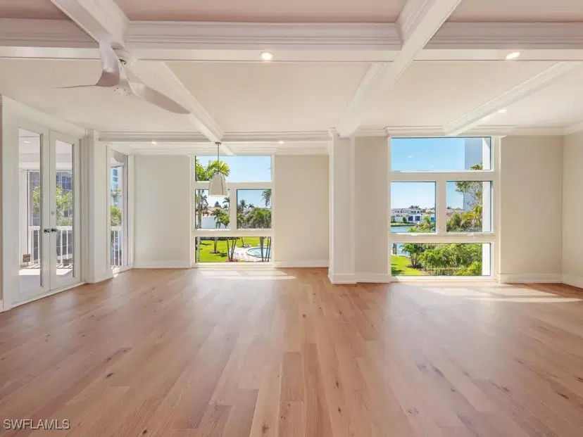 Picture of 400 Park Shore Dr 304, Naples FL 34103