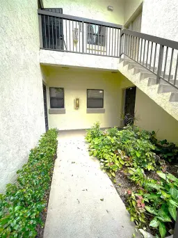 Picture of 2920 Carambola Circle S 20107, Coconut Creek, FL 33066