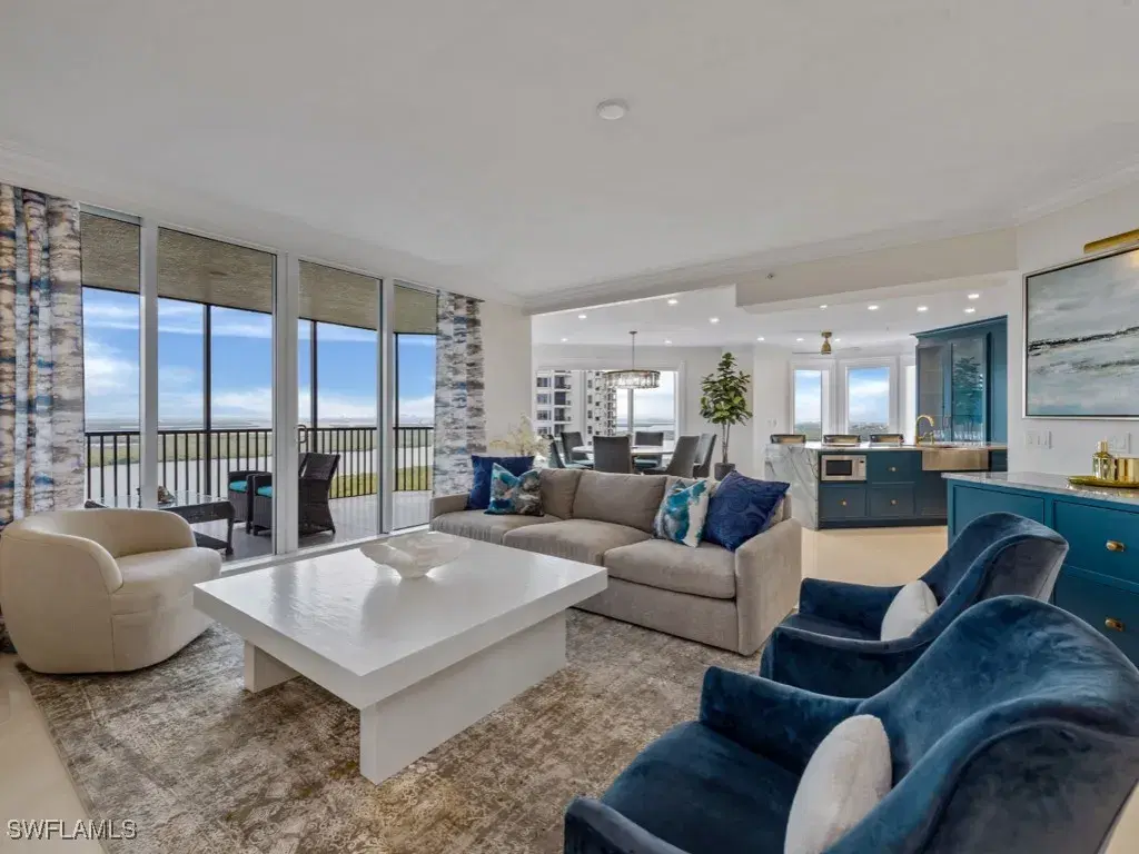 Picture of 1060 Borghese Ln 1806, Naples, FL 34114