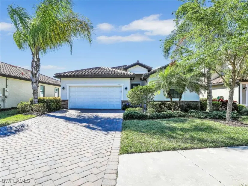 Picture of 4212 Raffia Palm Cir, Naples FL 34119