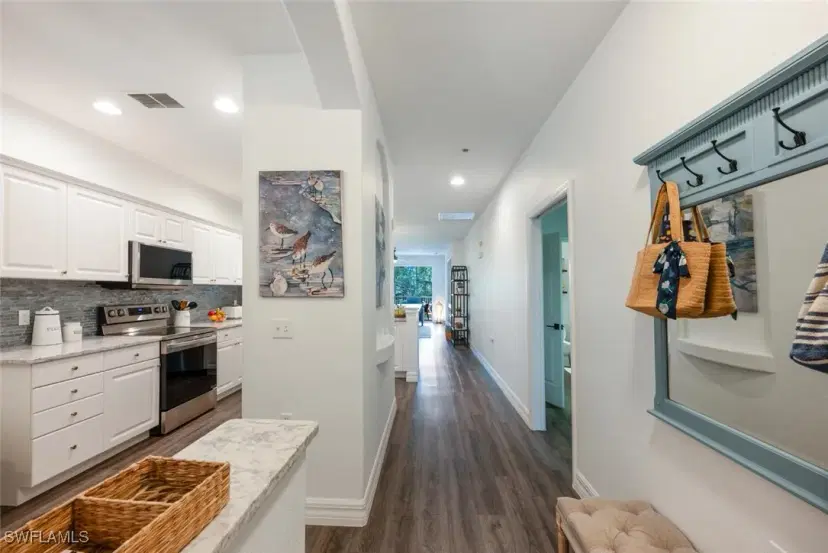 Picture of 4833 Hampshire Ct 104, Naples FL 34112