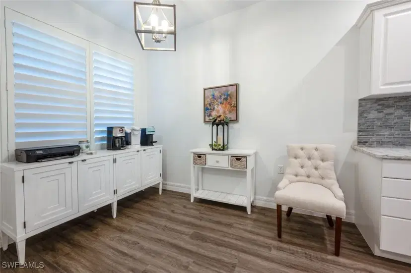 Picture of 4833 Hampshire Ct 104, Naples FL 34112