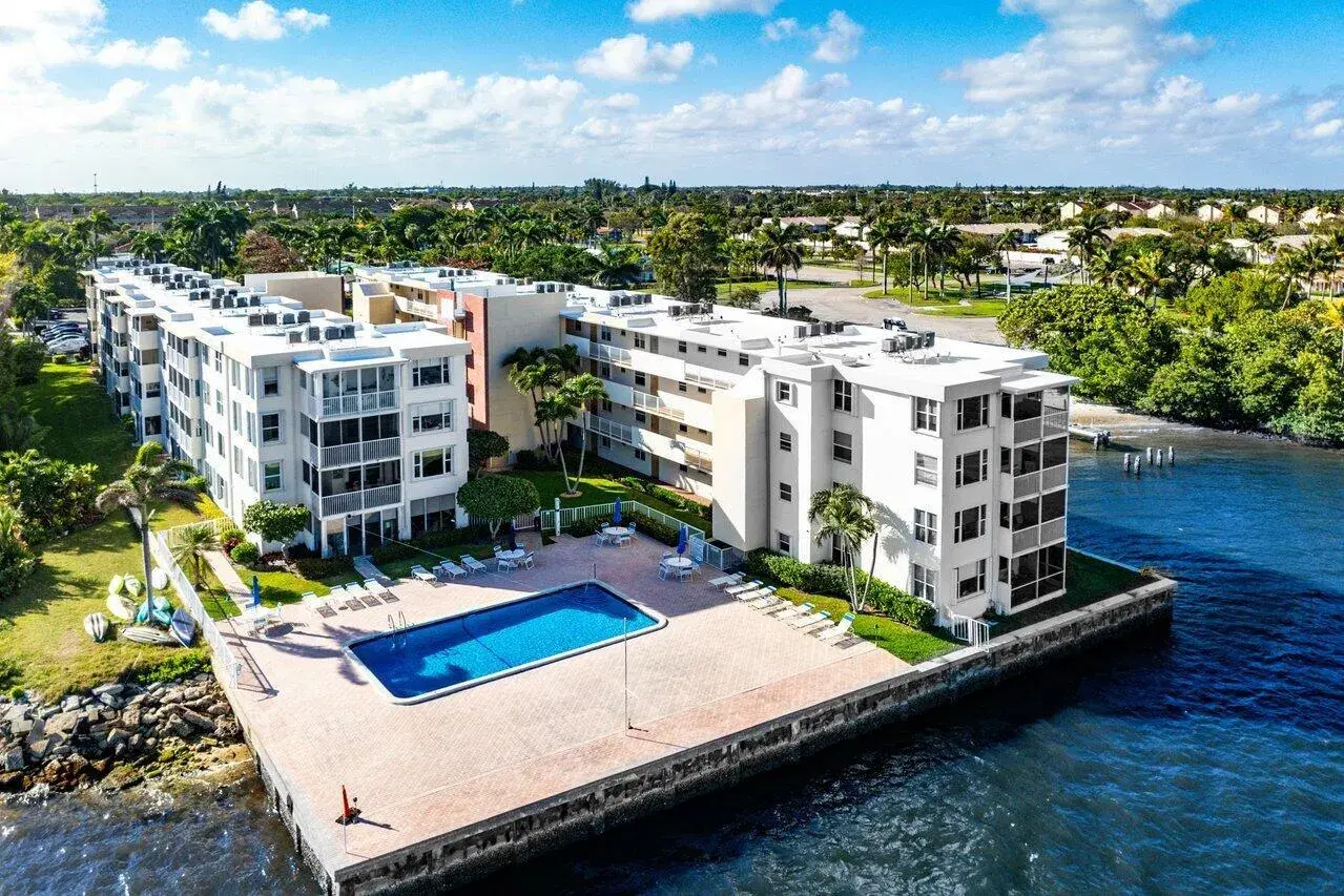 Picture of 1810 New Palm Way 115, Boynton Beach, FL 33435