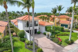 Picture of 2749 Medallist Ln, Naples, FL 34109