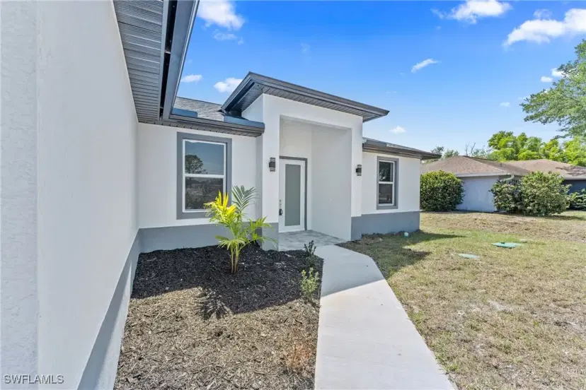 Picture of 3703 11Th St W, Lehigh Acres FL 33971