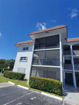 Picture of 651 Pine Dr 306, Pompano Beach, FL 33060