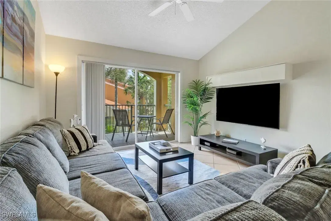 Picture of 1270 Wildwood Lakes Blvd 306, Naples, FL 34104