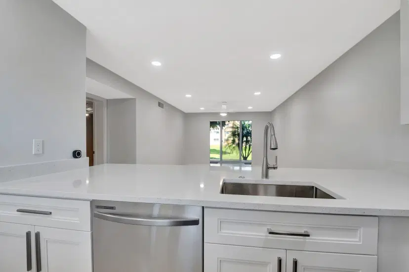 Picture of 2601 NE 3Rd Court 105, Boynton Beach FL 33435