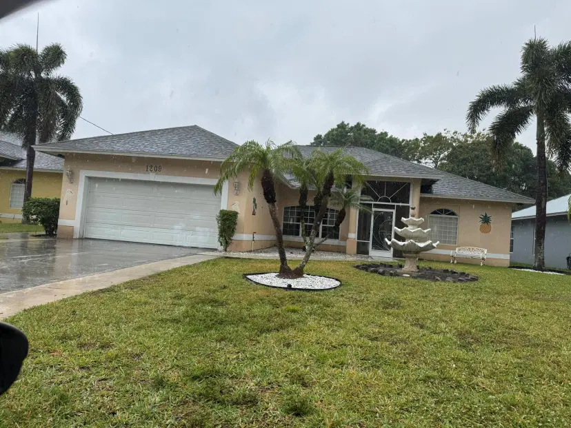 Picture of 1209 Dayman Avenue, Fort Pierce FL 34950