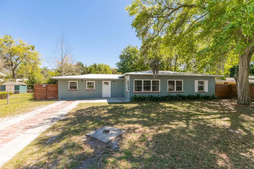 Picture of 105 W Oak Hill Drive, Palatka FL 32177