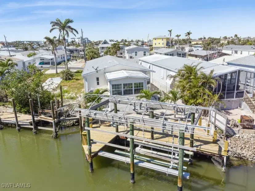 Picture of 12 Nancy Ln, Fort Myers Beach FL 33931