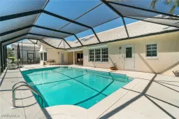 Picture of 835 Ashburton Dr, Naples, FL 34110