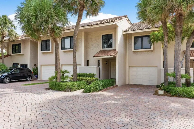 Picture of 6711 N Ocean Boulevard 13, Ocean Ridge FL 33435