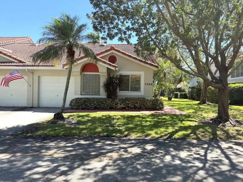 Picture of 7506 S Pinewalk Dr 102-2, Margate FL 33063
