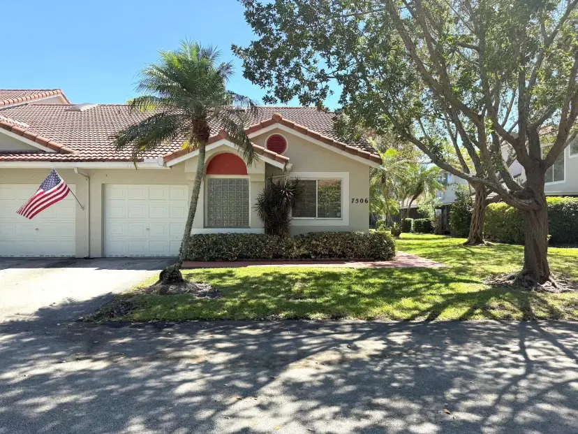 Picture of 7506 S Pinewalk Dr 102-2, Margate FL 33063